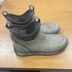 Men's Gray Boots